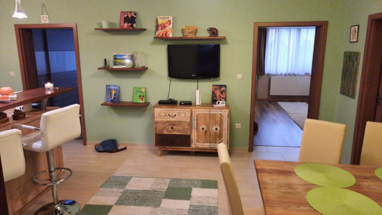 Aranypatak Apartmanhaz Szombathely Extérieur photo